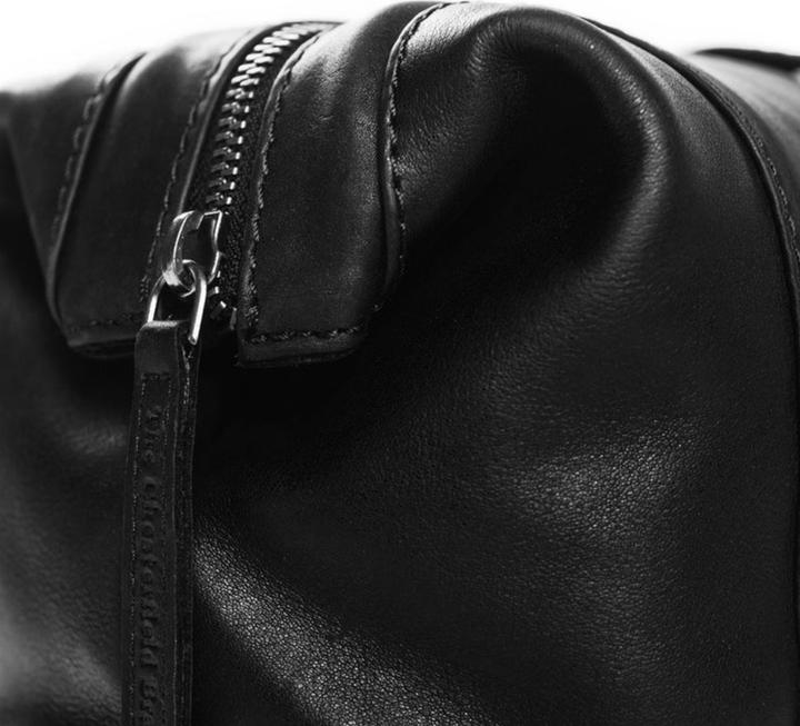 Actual product image Chesterfield Wax Pull Up toiletry bag leather 29 cm (7 l)