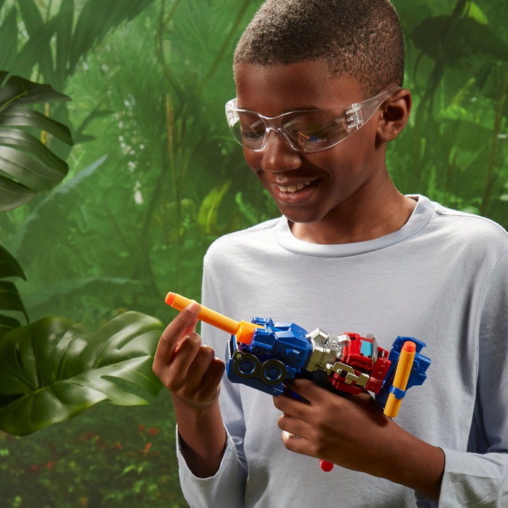 Produktbild Hasbro Transformer MV7 Optimus Prime Blaster 2in1