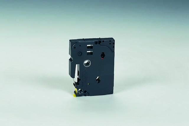 Produktbild Brother Tze-Fx641 (1.80 cm, Gelb, Schwarz)