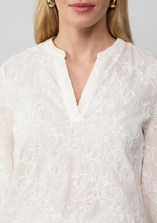 Actual product image S.Oliver Bluse Baumwollbluse mit Stickereien und 3/4-Ärmeln (32)