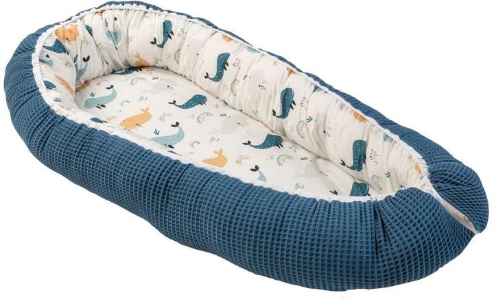 Image du produit Ullenboom Nid d'ange & cocon gaufré motif baleines bleues