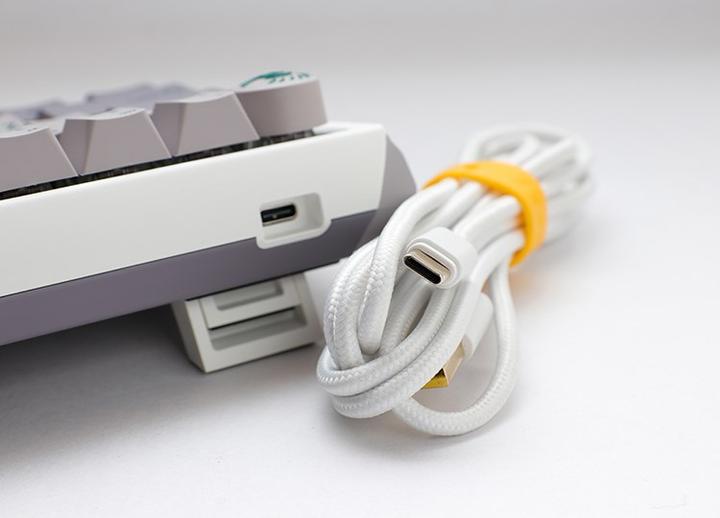 Produktbild Ducky One 3 Mist Grey SF Gaming Tastatur, RGB LED - MX-Blue (Deutschland, Kabelgebunden)