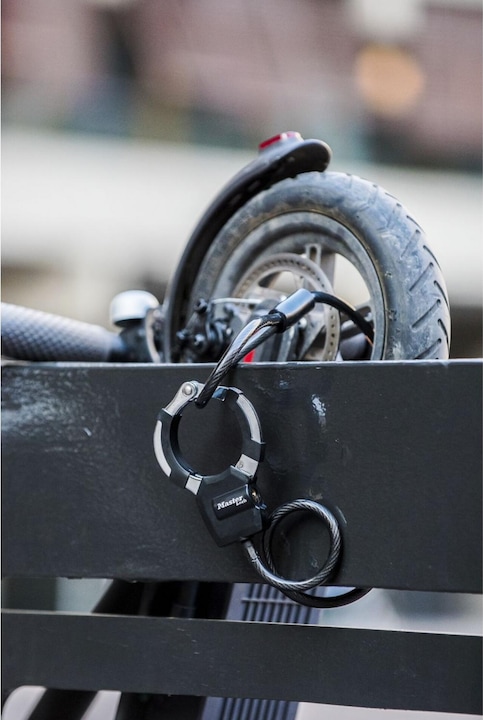 Immagine prodotto Master Lock Polsino da strada 8275 (100 cm)