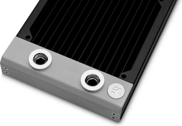 Actual product image EKWB EK-Quantum Surface S120 Single Fan Radiator (120 mm)