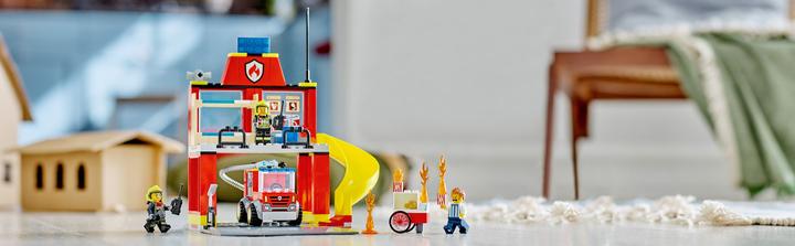 Produktbild LEGO Feuerwehrstation und Löschauto (60375, LEGO City)