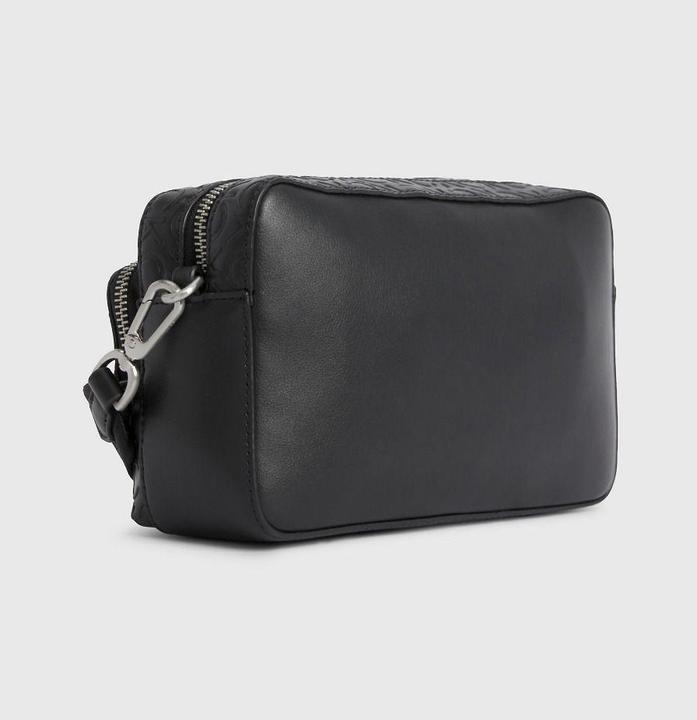 Actual product image Calvin Klein Must Camera Bag