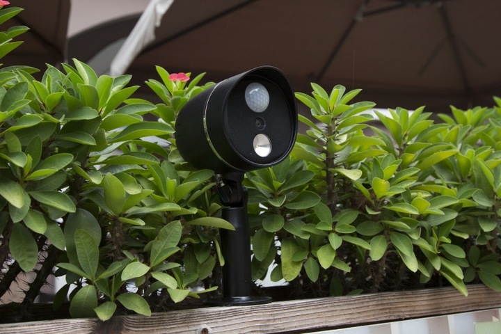 Produktbild Technaxx Überwachungskamera HD Aussenkamera mit LED Lampe TX 106 (1280 x 720 Pixels)