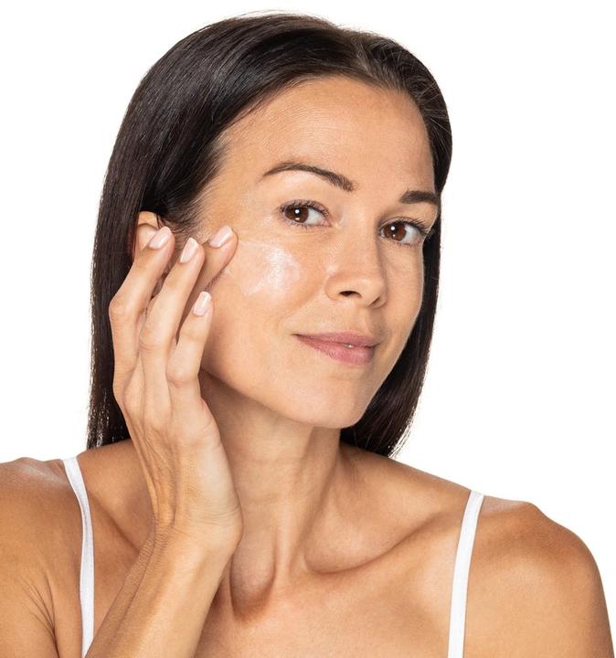 Actual product image Neutrogena Retinol Boost (50 ml, Day cream, Up to SPF 10)