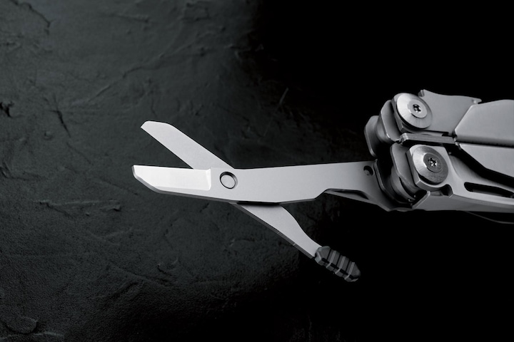 Actual product image Leatherman Surge (21 Functions)