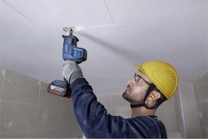 Produktbild Bosch Professional GSA 18V-24 - Solo