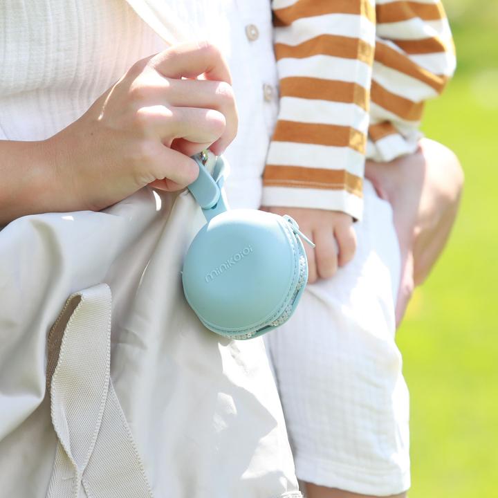 Image du produit Minikoioi Porte-sucette pod portable avec fermeture éclair (1 x)