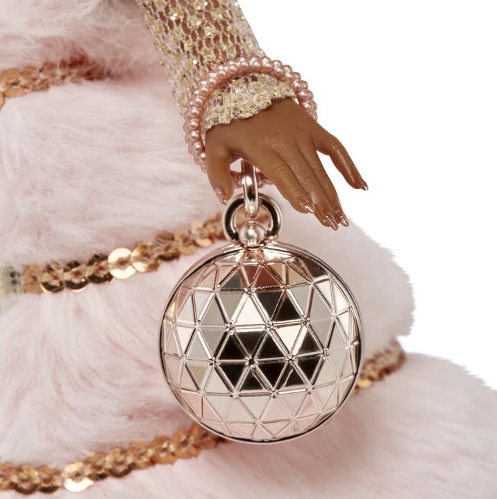Actual product image MGA L.O.L. Surprise OMG NYE Queen