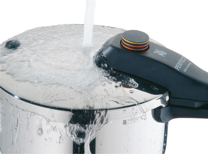 Produktbild WMF Dampfkochtopf Schnellkochtopf 4,5l Perfect Induktion Edelstahl 18/10 (22 cm, Dampfkochtopf)