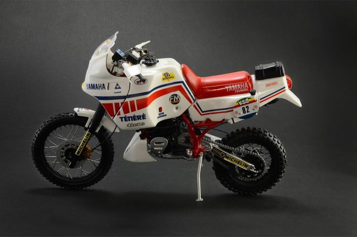 Produktbild 1:9 Yamaha Tenerè 660 cc 1986