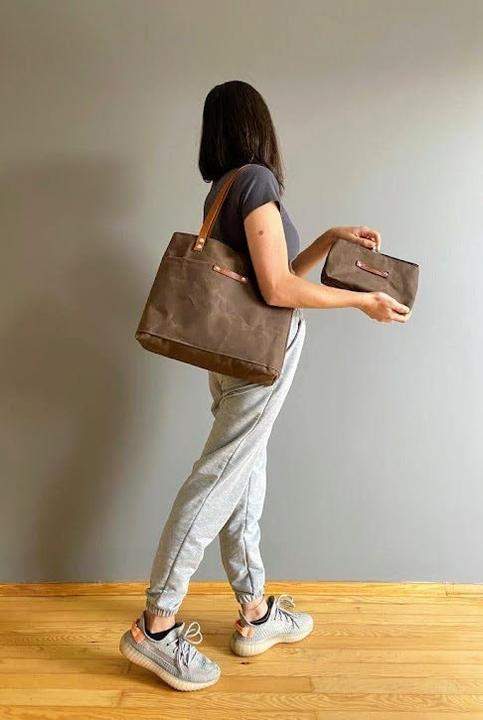 Produktbild Only-Bags.Store Medium Waxed Canvas Tote - Wasserdichte Tote - Simply Tote Bag - braun