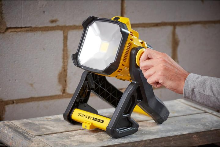Actual product image Stanley V20 / 18Li LED construction spotlight without rechargeable battery (1850 lm)