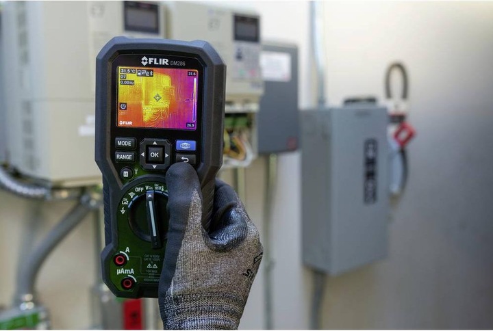 Immagine prodotto Flir DM286 Multimetro portatile con termocamera integrata CAT III 1000 V, CAT IV 600V Display (conteggi) (CAT III 1000V, CAT IV 600V)