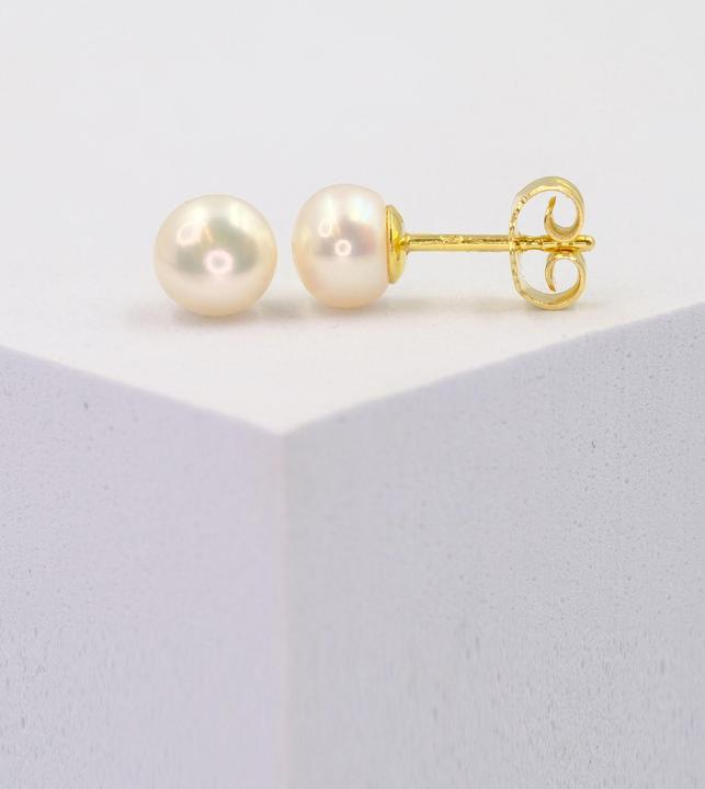 Image du produit Muau Stud earrings or jaune 750 freshwater pearl 6-6.5mm (Or jaune 750/18K)
