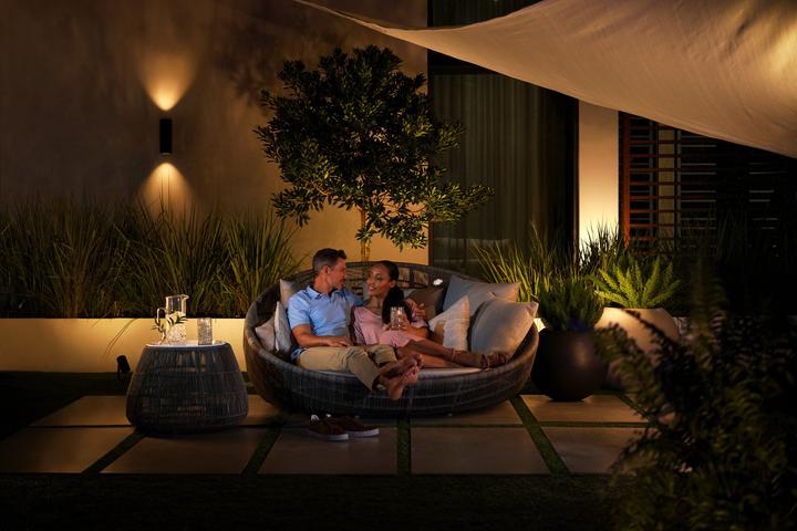 Produktbild Philips Appear Leuchte Bundle (710 lm)