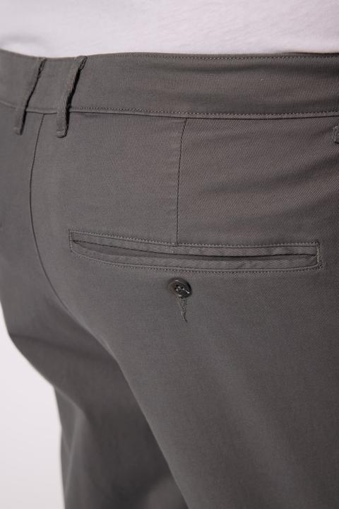 Produktbild Men+ Chino Bauchfit, Regular Fit, bis 72 (66)