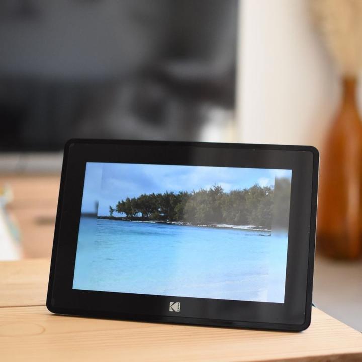 Actual product image Kodak WiFi Photo Frame RCF-106H (10", 1280 x 800 pixels)