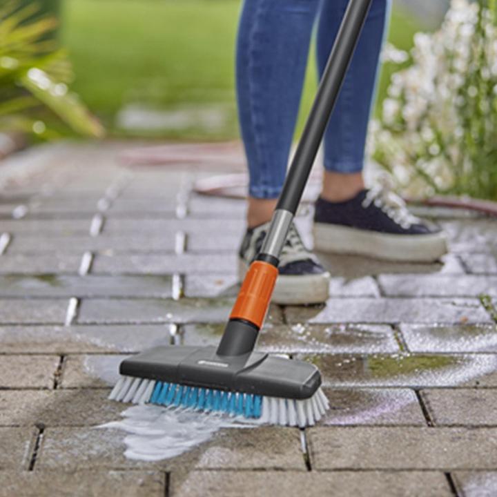 Produktbild Gardena Cleansystem Stielbürste hard