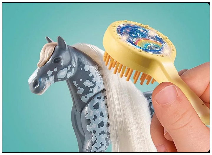 Actual product image Playmobil Amelia & Whisper with horse box (71353, Playmobil Horses of Waterfall)