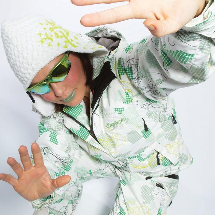 Actual product image Colorama Vinyl Background White, 6 x 2.72m (272 cm)