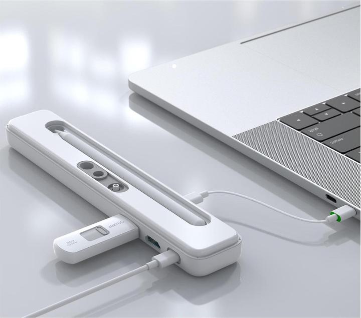 Produktbild 4smarts 4in1 Hub mit Etui (USB-C)