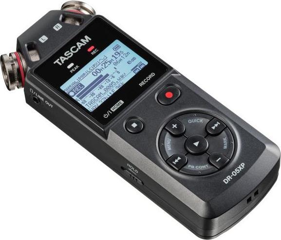 Produktbild Tascam Audio-Recorder DR-05XP mit DR11CMK und Kopfhörer (Mehrspurrecorder)