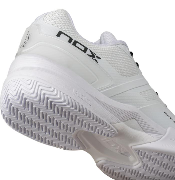 Produktbild Nox AT10 Padelschuhe PRO (45)