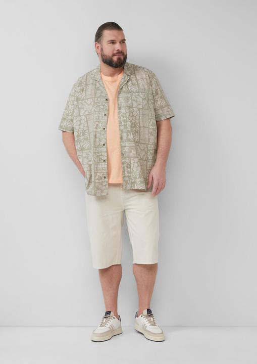 Immagine prodotto S.Oliver Hemd Resort Fit: Kurzarmhemd aus Viskosemix mit Brusttasche (XXL)