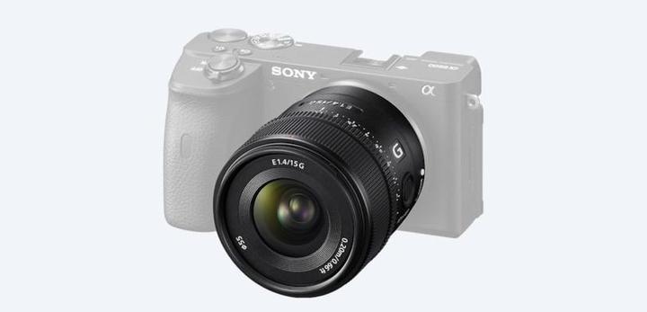 Actual product image Sony E 15mm f/1.4 G (Sony E, APS-C / DX)