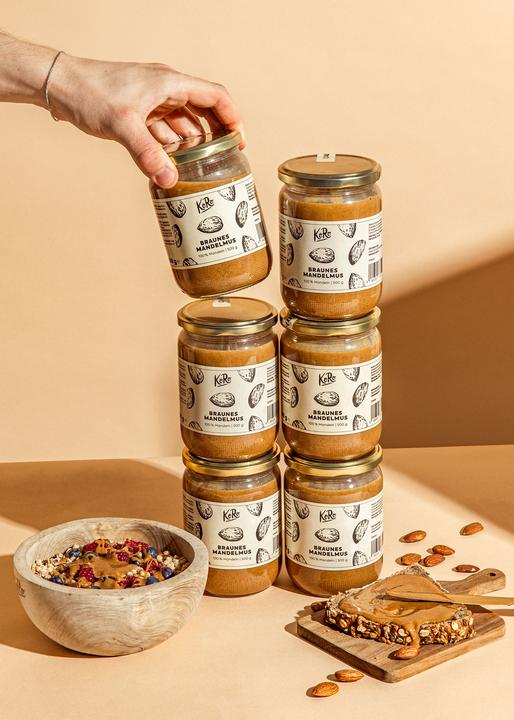 Produktbild KoRo Mandelmus aus ungeschälten und gerösteten Mandelkernen (3000 g)