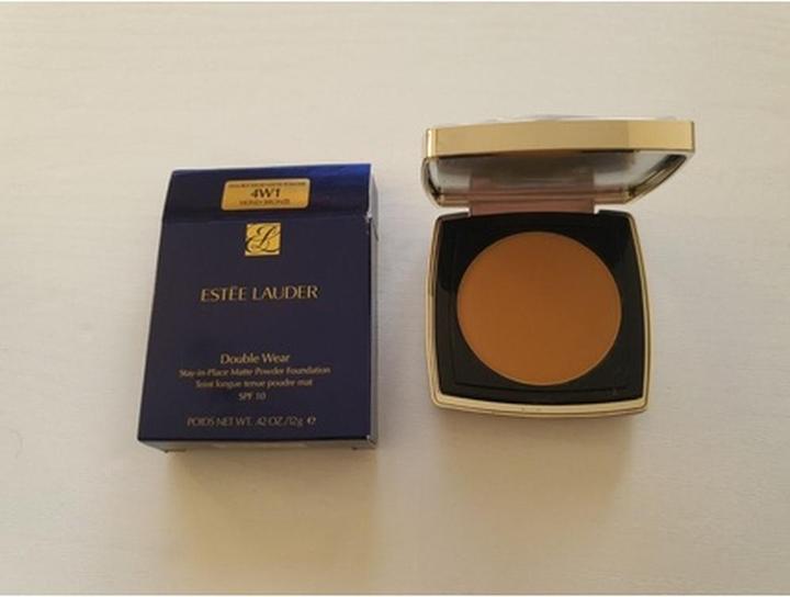 Image du produit Estée Lauder Fond de teint poudre mat Double Wear SIP (N° 4W1 - Bronze au miel)