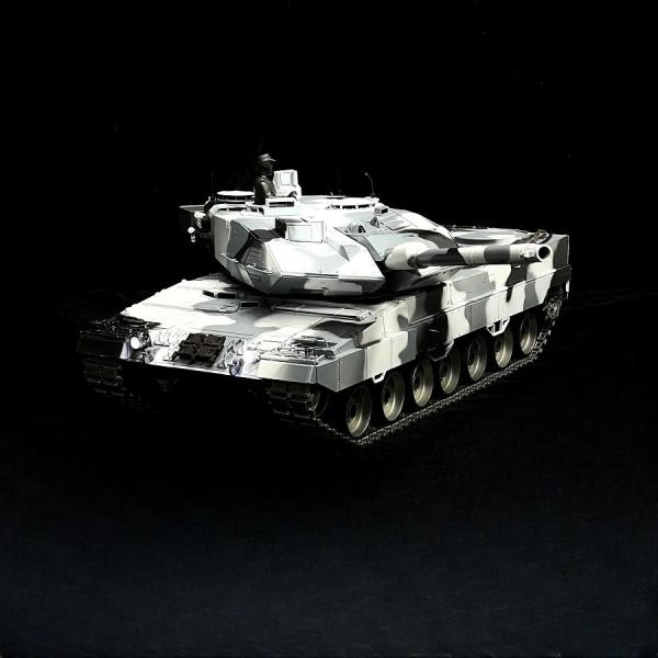 Produktbild Es-toys RC Panzer „German Leopard 2A6“ Schnee Tarnung Lackiert Heng Long 1:16 mit Stahlgetriebe (RTR Ready-to-Run)