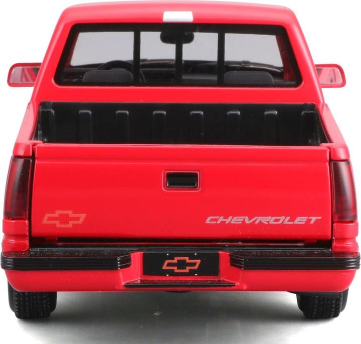 Actual product image Maisto Chevrolet 454 SS Pick-up 1993 1/24 red
