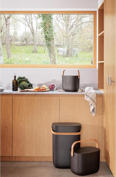 Produktbild Eva Solo 16 liter - Genanvendt kunststof/genanvendt bambus - Sort (16 l)