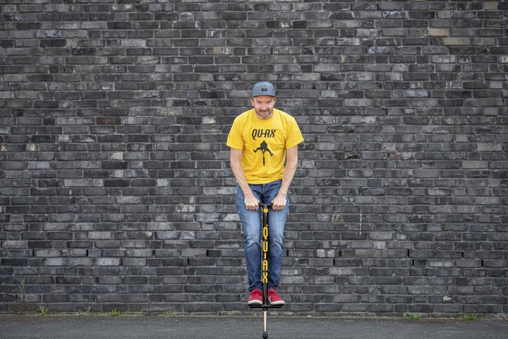 Produktbild Qu-Ax Pogo-Stick