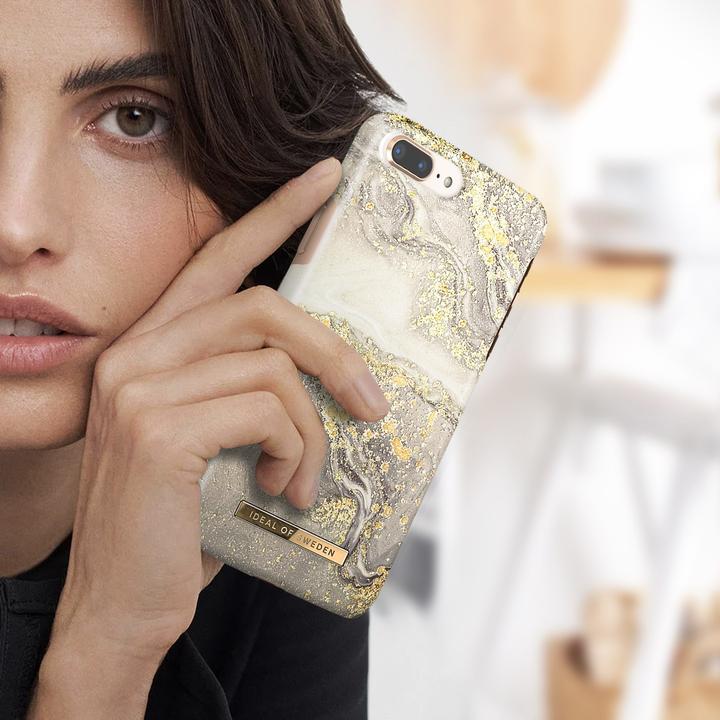 Produktbild iDeal Of Sweden Sparkle Greige Marble (Apple iPhone SE (2nd Gen), Apple iPhone 6s, Apple iPhone 8, Apple iPhone 6, Apple iPhone 7)