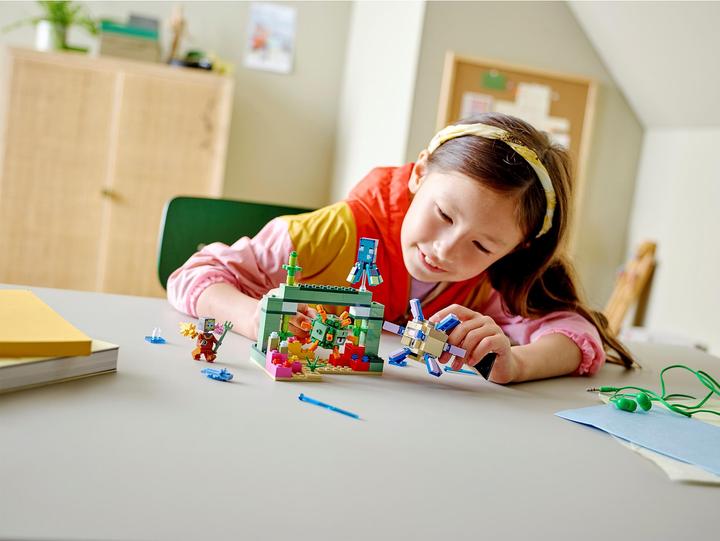 Produktbild LEGO Das Wächterduell (21180, LEGO Minecraft)