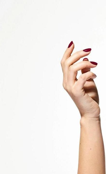 Actual product image Love'n Layer - Solid Burgundy Red (Burgundy Red, UV gel varnish)