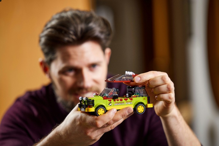 Immagine prodotto LEGO L'epidemia del T. Rex (76956, Set LEGO rari)