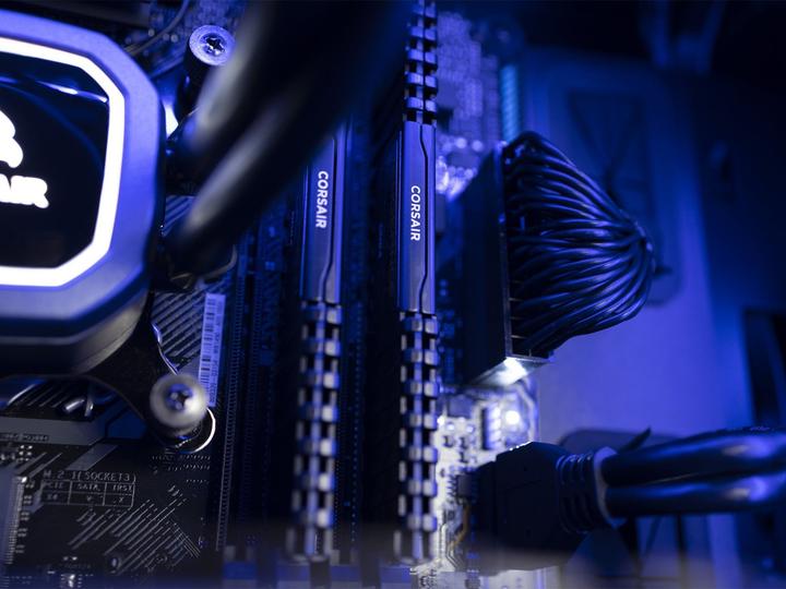 Produktbild Joule Performance RTX4070TI I7 (Intel Core i7-13700F, 32 GB, 1000 GB, GeForce RTX 4070 Ti)