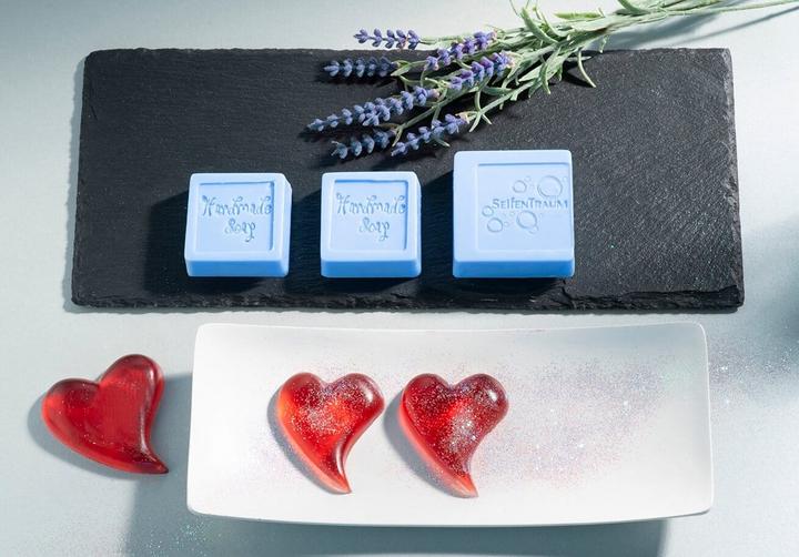 Actual product image Glorex Mould Swing Heart