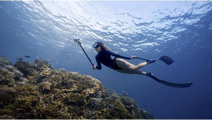 Actual product image Insta360 X5 Invisible Dive Case