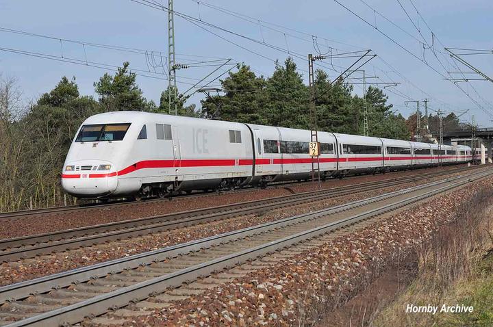 Produktbild Hornby DB AG ICE1 BR 401 4-teilig Ep.VI (Spur H0)