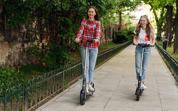 Actual product image Motus Scooty (20 km/h, 25 km, 350 W)