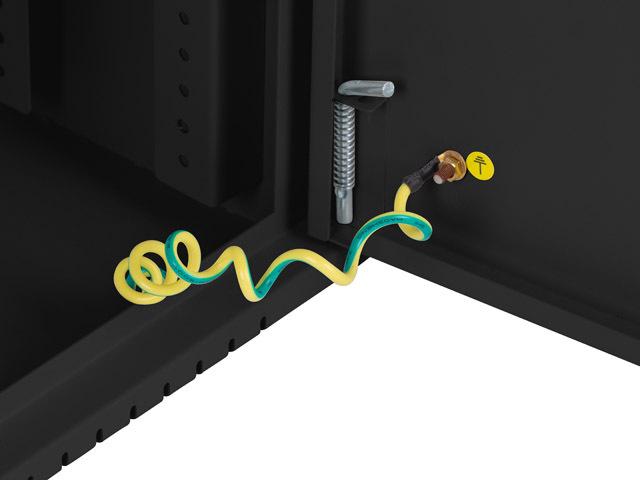 Actual product image Lanberg Nástěnná jednodílná skříň 19", 4U+3U/540x200, (dodávané složené), nízkoprofilová, plné dveřé (4 RU, 19 inch rack)