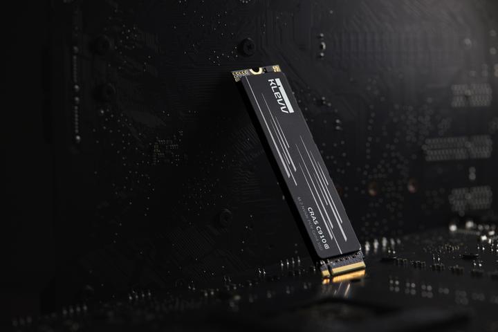 Produktbild Klevv 1TB C910G M.2-2280 PCIe Gen4 x4 NVMe SSD (1000 GB, M.2 2280)